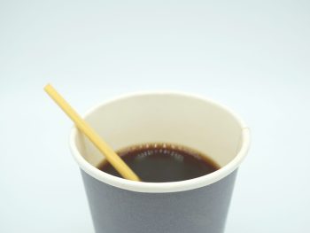 Kaffee-Rührer aus Seggengras (hell) von Kibala