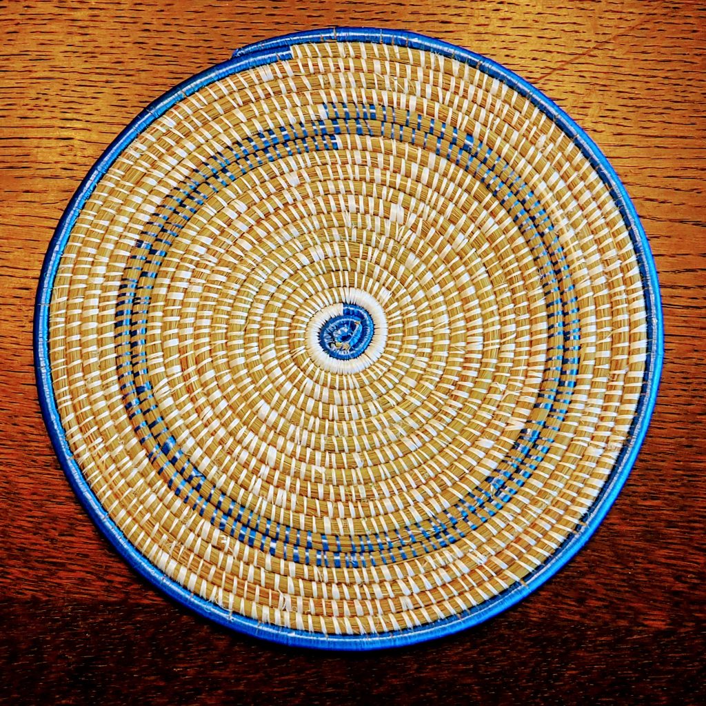 Grosser Untersetzer (Trivet)